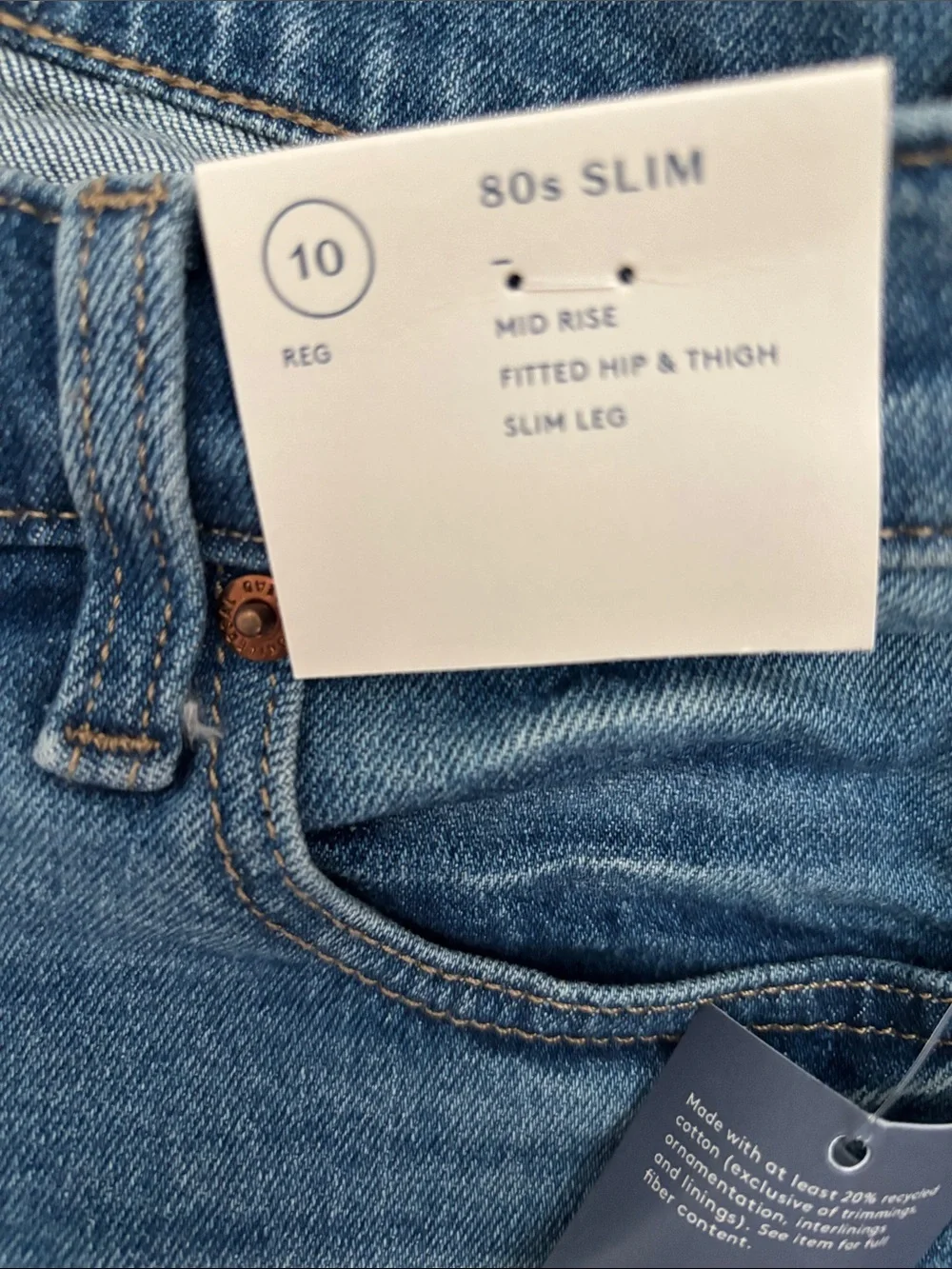Universal Thread Straight-Leg Jeans in Medium Blue Wash - Picture 5 of 5